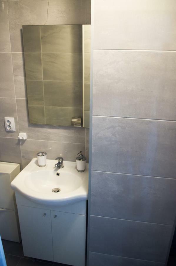 Meridian Apartment , 300M To Bus Terminal, Fast Wifi & Airport Transf Zagreb Exteriör bild